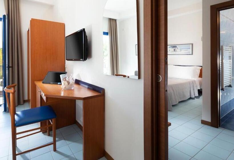 高级连接房间, Paris Resort