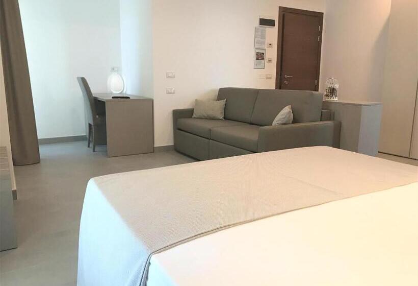 小型套房, Paris Resort