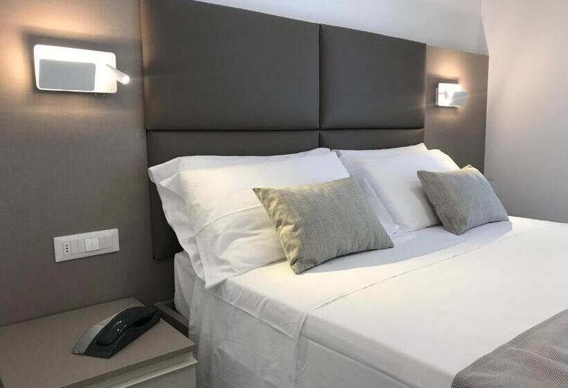 小型套房, Paris Resort