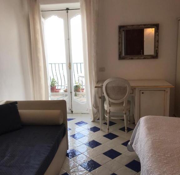 Triple Room Sea View, Pensione Maria Luisa