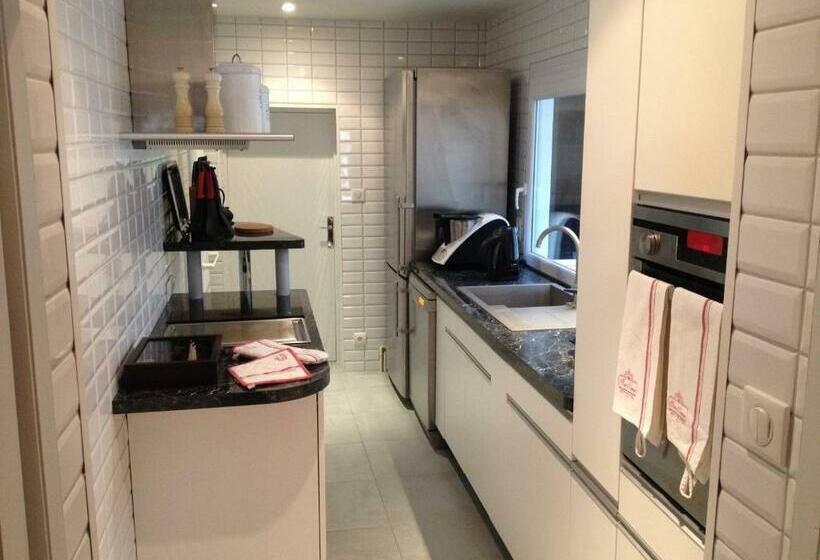 1 Bedroom Penthouse Apartment, La Maison De Maurice