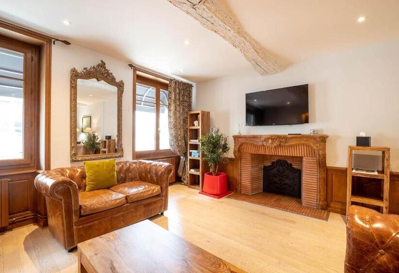 1 Bedroom Penthouse Apartment, La Maison De Maurice