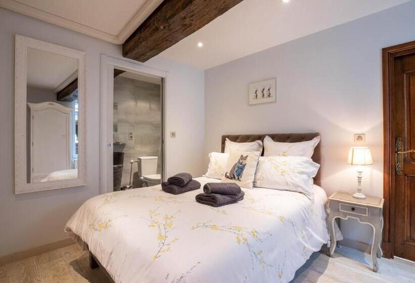 1 Bedroom Penthouse Apartment, La Maison De Maurice