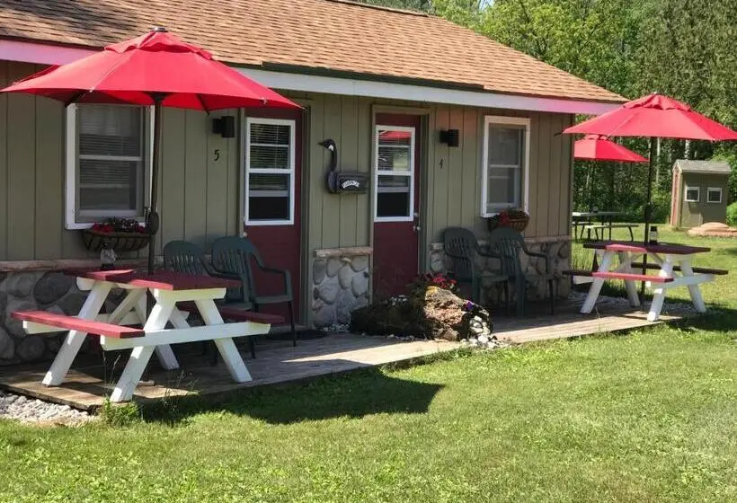 スタンダードルーム, Cedar Ridge Cabins