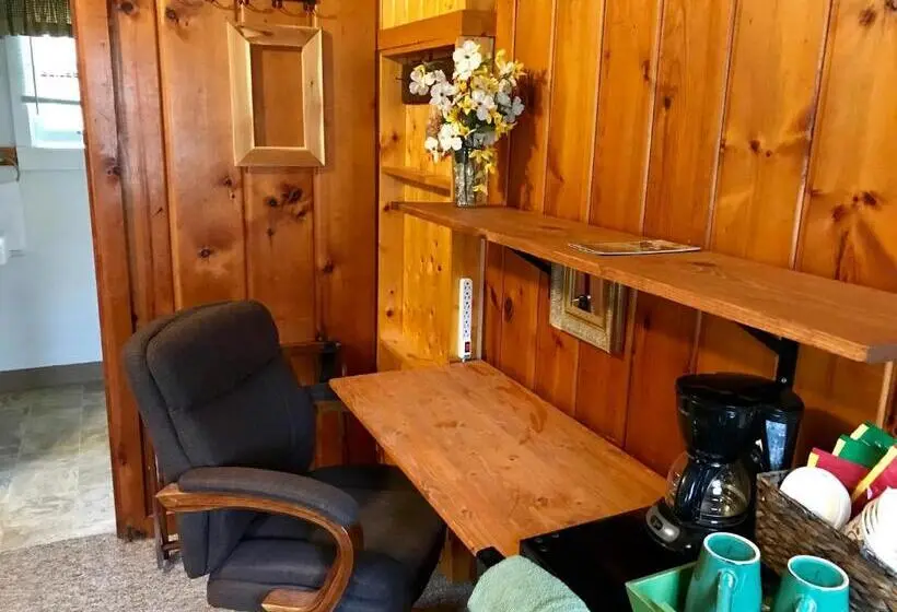 スタンダードルーム, Cedar Ridge Cabins