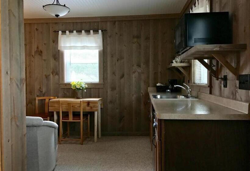 Номер Deluxe, Cedar Ridge Cabins