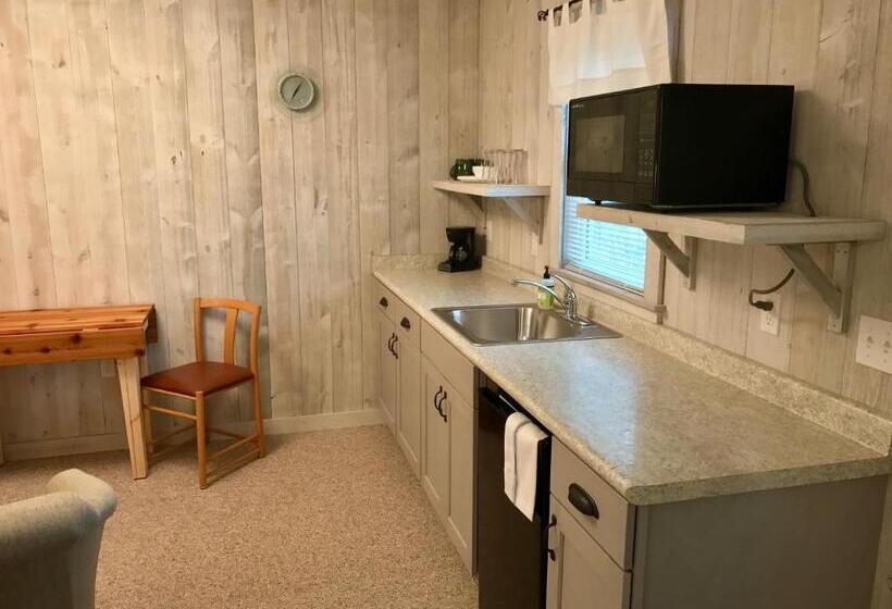 Номер Deluxe, Cedar Ridge Cabins