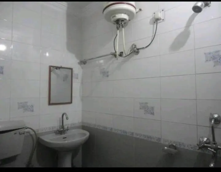デラックスルーム, Rajpal Guest House
