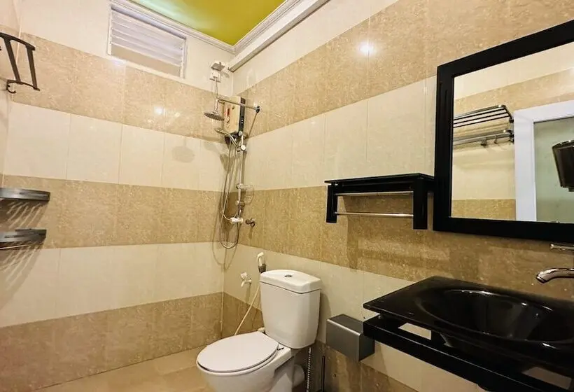 Deluxe Room, Midsummer Thulusdhoo