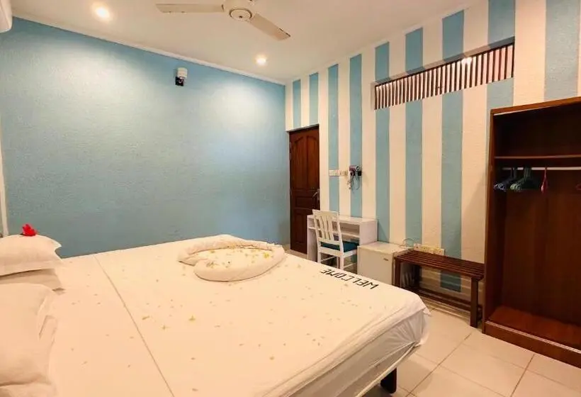 Deluxe Room Garden View, Midsummer Thulusdhoo