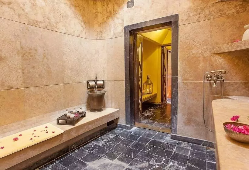 اتاق لوکس, Marrakech Riads, Angsana Heritage Collection