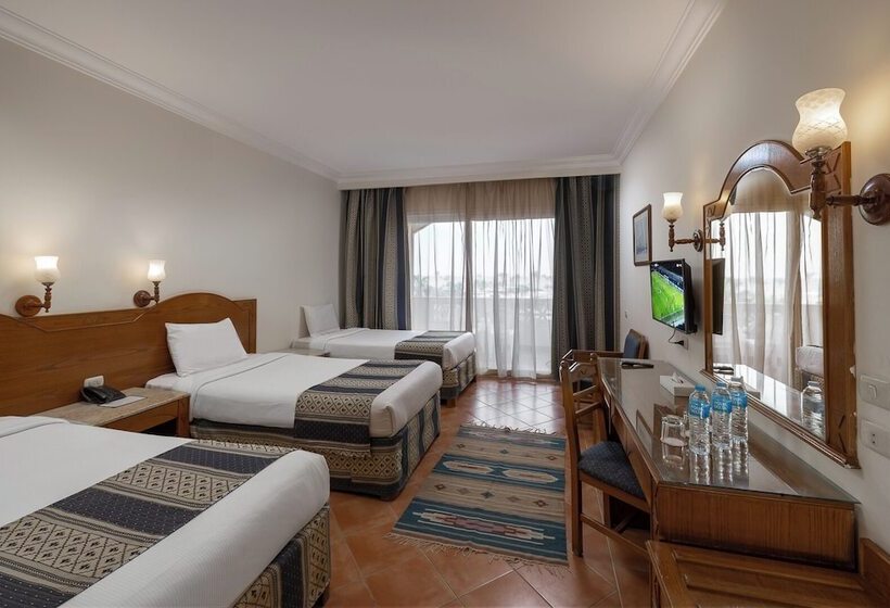 اتاق استاندارد با چشم‌انداز استخر, Bliss Nada Beach Resort