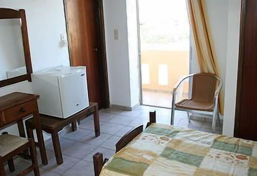 スタンダードルーム, Australia