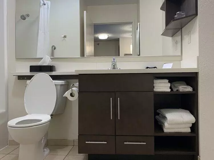 スイート, Candlewood Suites Fargo North Dakota State University, An Ihg