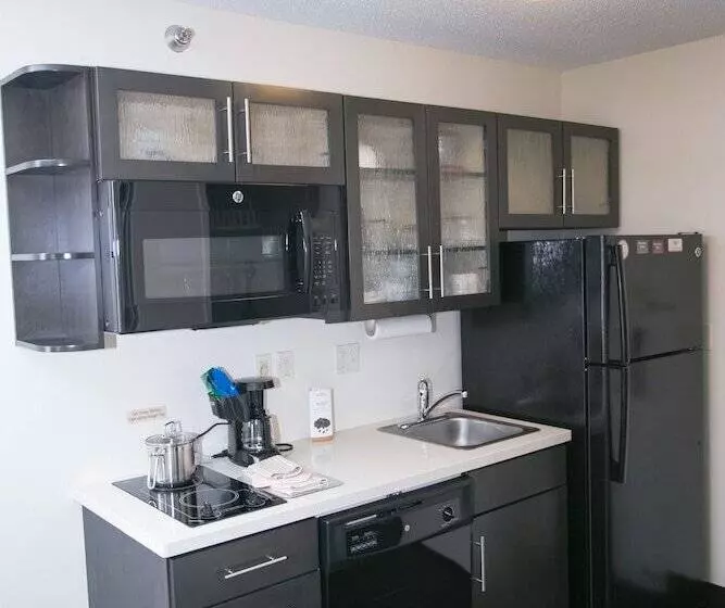 スイート, Candlewood Suites Fargo North Dakota State University, An Ihg