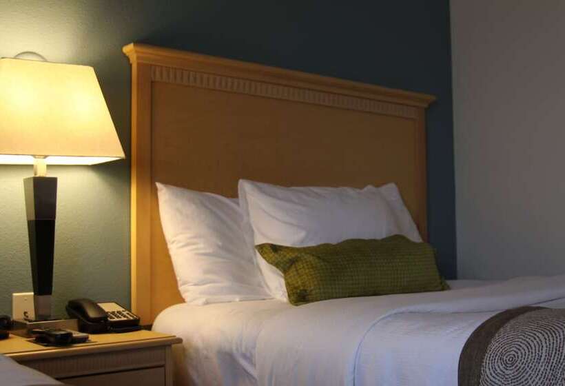 חדר סטנדרט, Candlewood Suites Fargo North Dakota State University, An Ihg