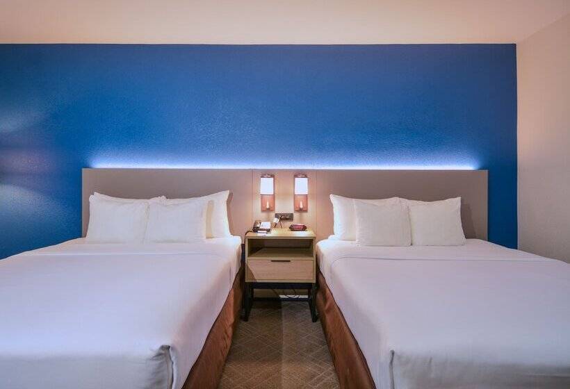 Номер Стандарт 2 Двуспальные Кровати, Comfort Inn & Suites Moreno Valley Near March Air Reserve Base