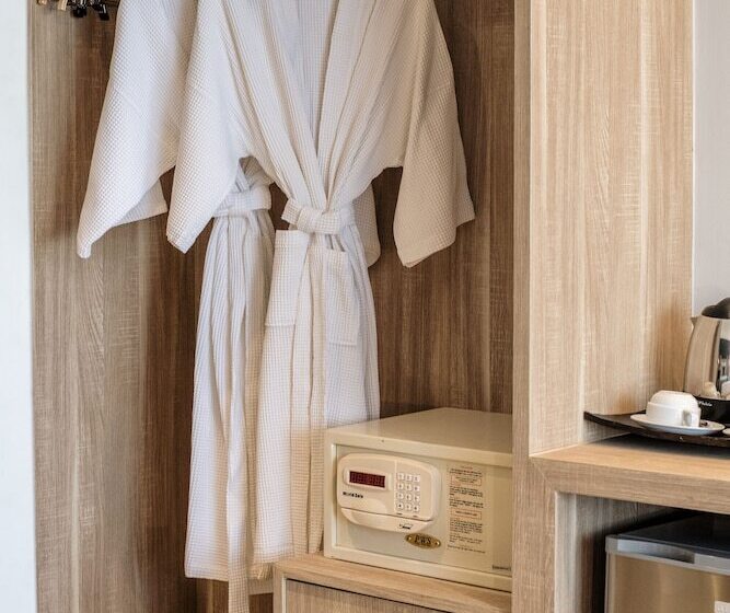 Quarto Superior, Days Inn By Wyndham Aonang Krabi