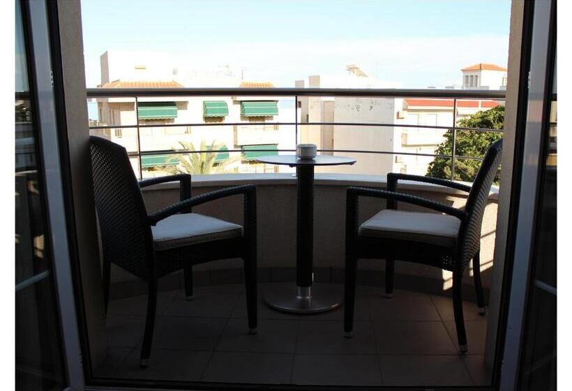 חדר סופריור, El Trebol