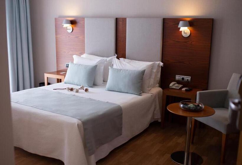 חדר סטנדרט, El Trebol