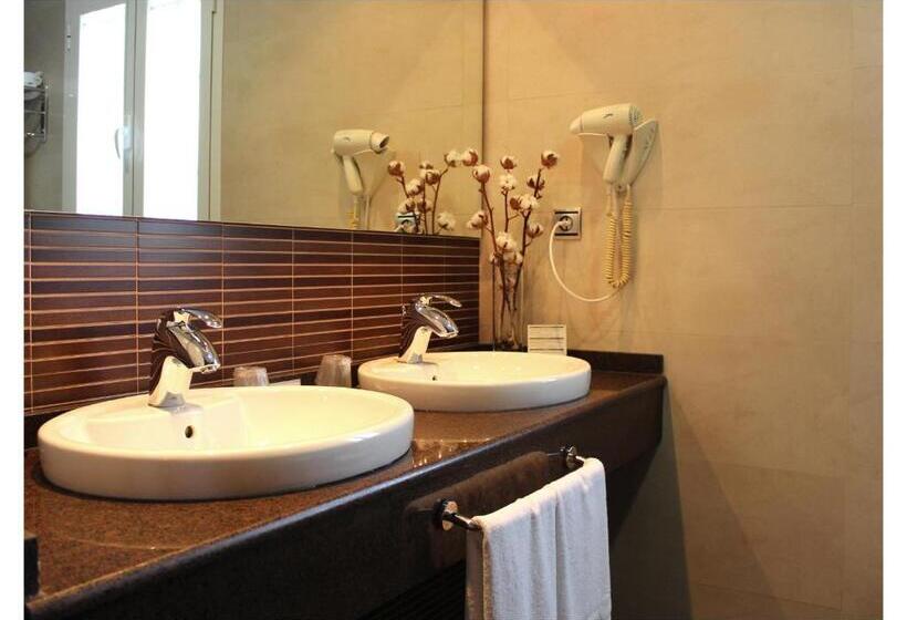 חדר סטנדרט, El Trebol