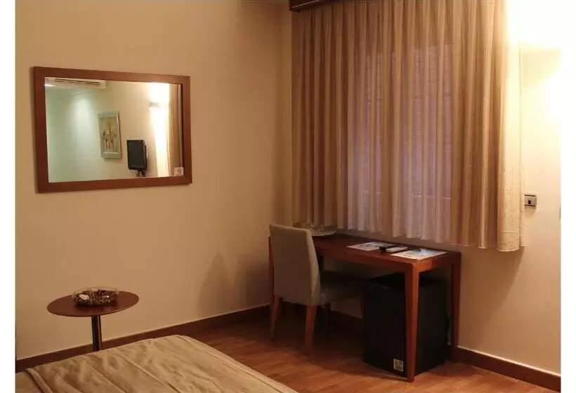 اتاق استاندارد اینتریور, El Trebol