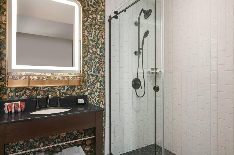 キングサイズベッドのスタンダードルーム, Glenn Hotel, Autograph Collection