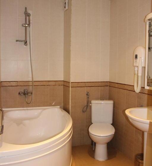 シングルデラックスルーム, Gurko