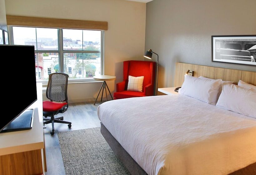 스탠다드 룸 더블 침대, Hilton Garden Inn Savannah Historic District