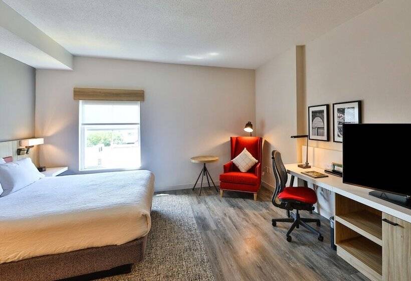 스탠다드 룸 더블 침대, Hilton Garden Inn Savannah Historic District