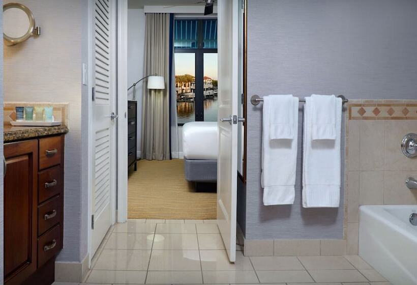 可观景的套房, Naples Bay Resort And Marina