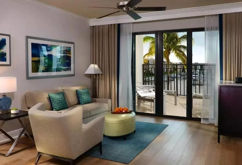 スイート, Naples Bay Resort And Marina