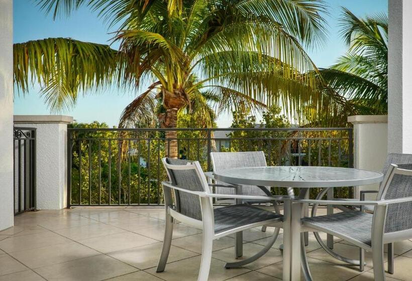 침실 2개 스위트, Naples Bay Resort And Marina