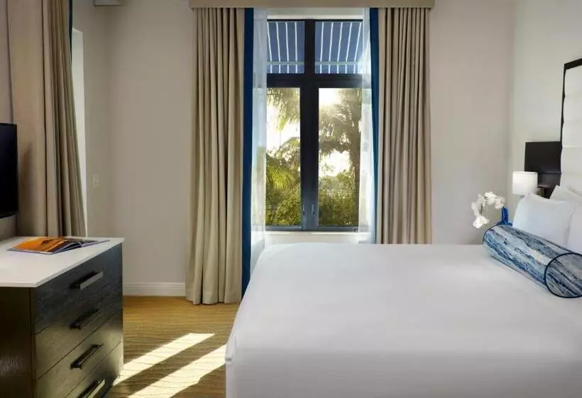２ベッドスイートルーム, Naples Bay Resort And Marina