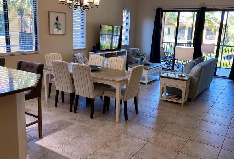 침실 2개 주택, Naples Bay Resort And Marina