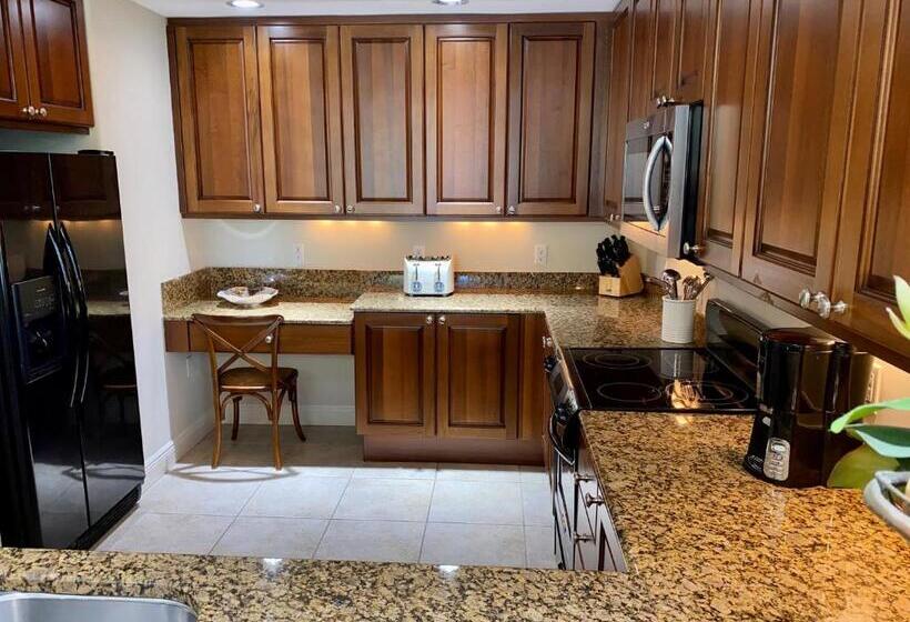 침실 2개 주택, Naples Bay Resort And Marina