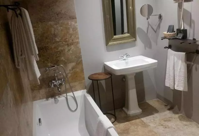 Habitación Superior, Palacio De Mengibar