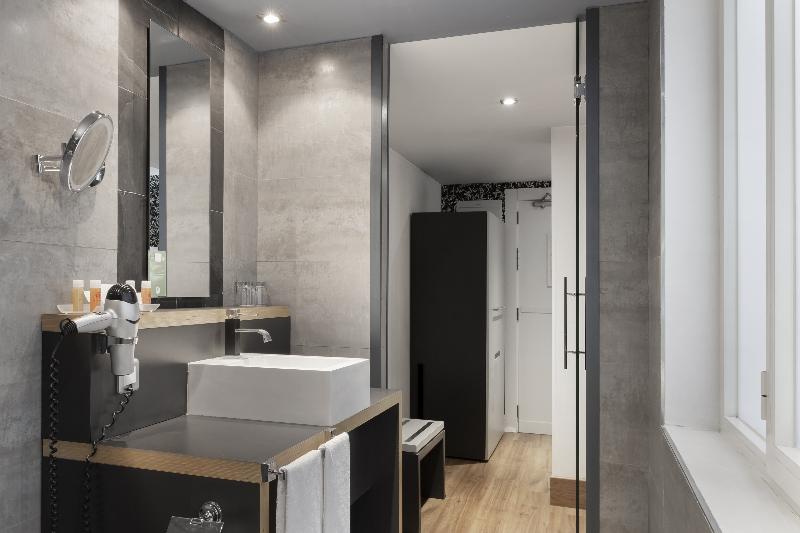 اتاق استاندارد چهار تخته, Petit Palace Plaza Mayor