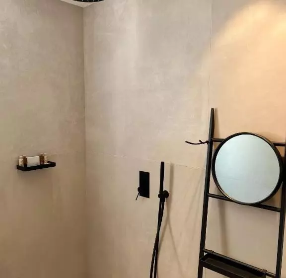 سوییت با استخر, Portobello Boutique