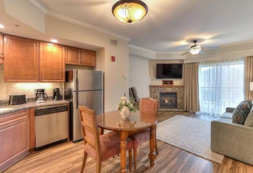 1 Bedroom Apartment River View, Riverstone Condo Resort & Spa