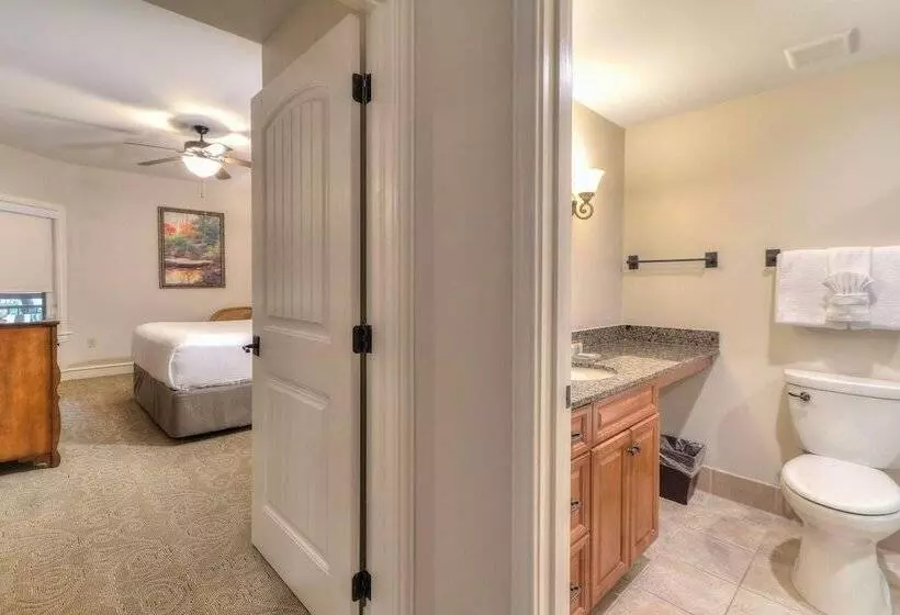 1 Bedroom Apartment River View, Riverstone Condo Resort & Spa