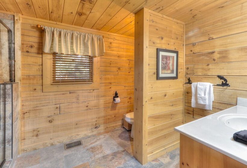 کابین, Riverstone Condo Resort & Spa