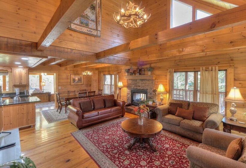 کابین, Riverstone Condo Resort & Spa