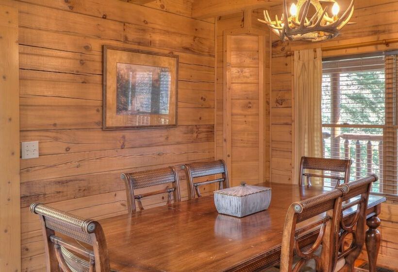 کابین, Riverstone Condo Resort & Spa