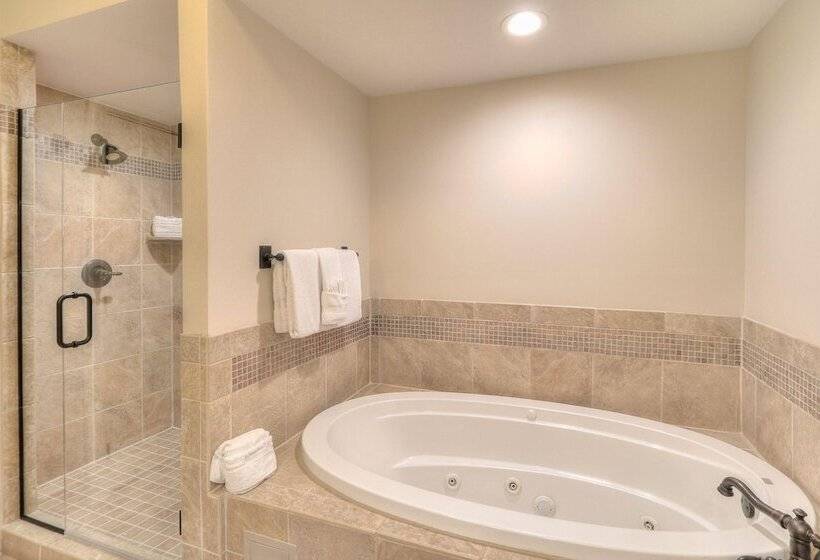 آپارتمان 4 خوابه, Riverstone Condo Resort & Spa