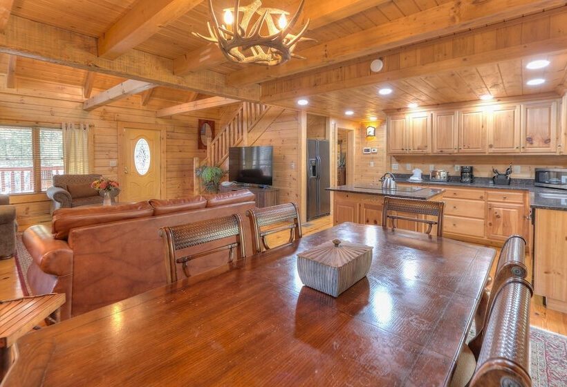 کابین, Riverstone Condo Resort & Spa