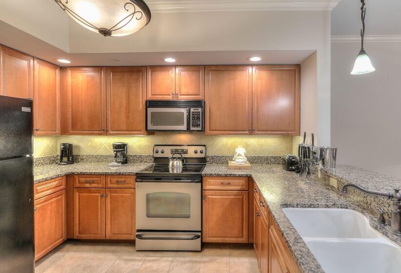 2 Bedrooms Apartment River View, Riverstone Condo Resort & Spa