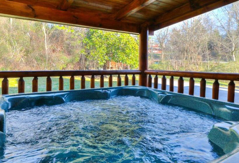 کابین, Riverstone Condo Resort & Spa