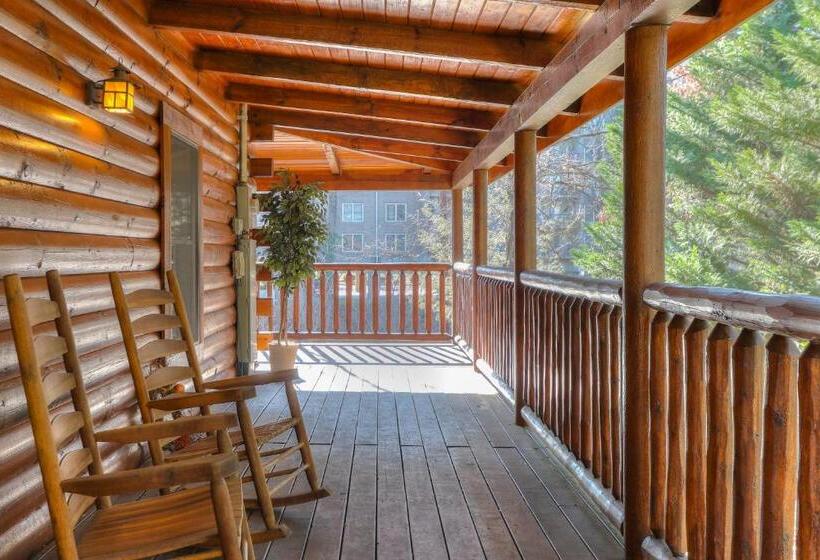 کابین, Riverstone Condo Resort & Spa