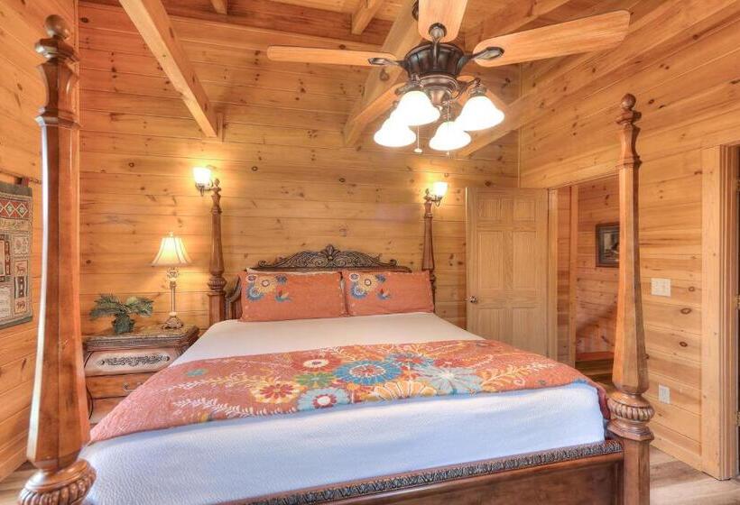 کابین, Riverstone Condo Resort & Spa